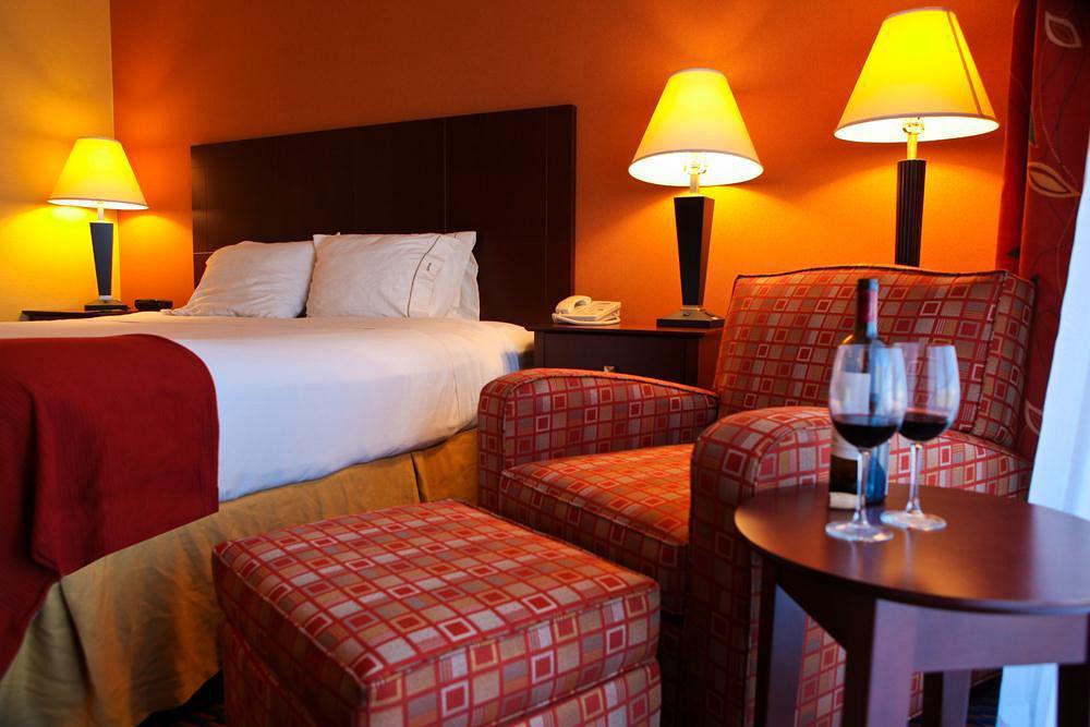 Holiday Inn Express Hotel & Suites Richland Pokoj fotografie